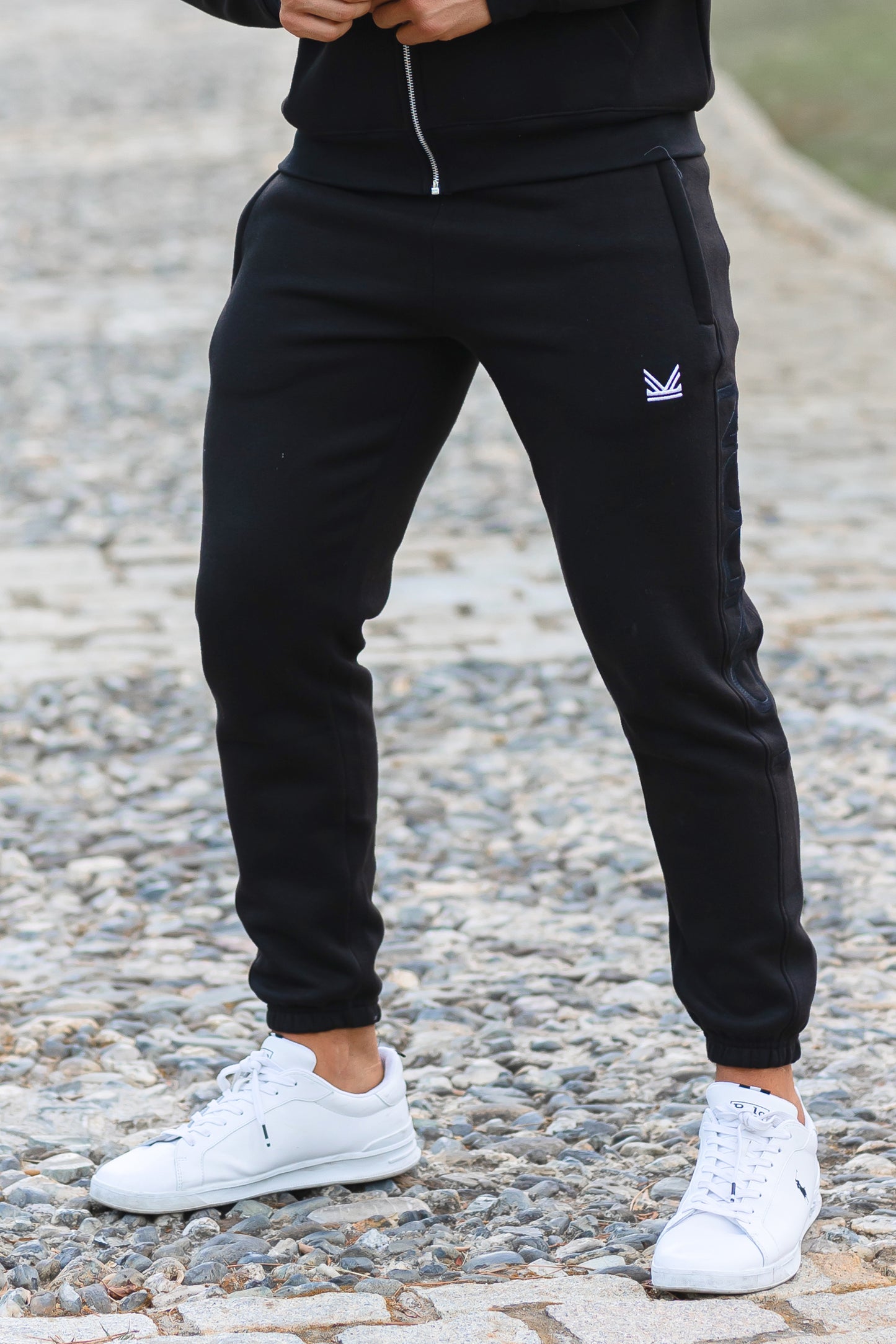 Elastic Cuffs   Fleece Trouser - Black